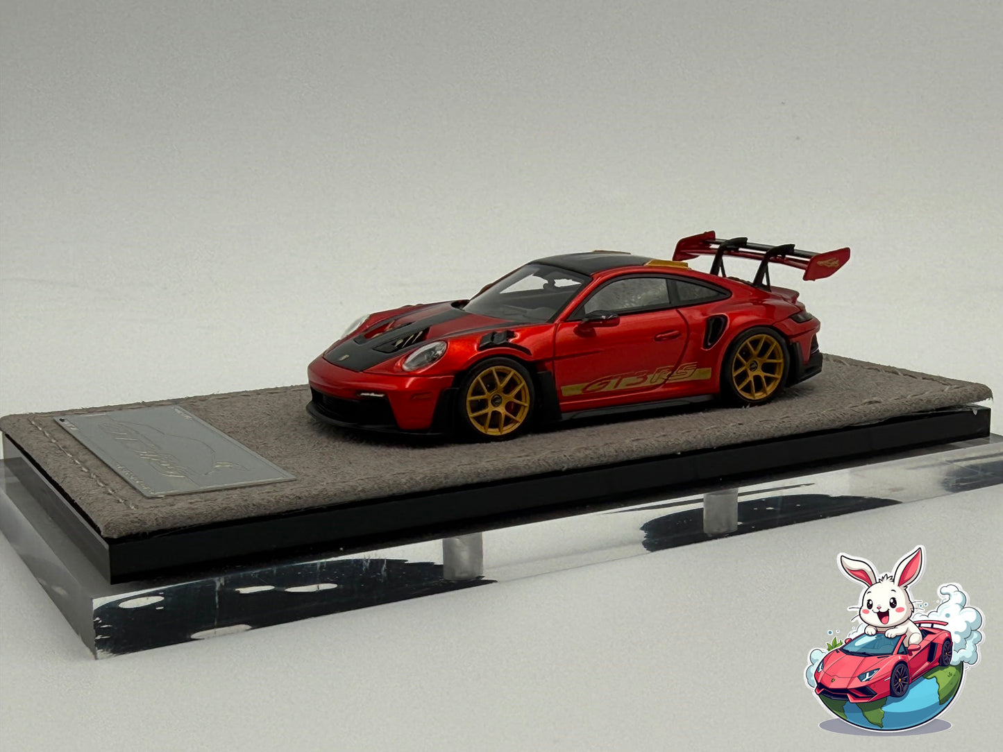 Henson & Heaven 1:64 Porsche 992 GT3 RS (Metallic Red)