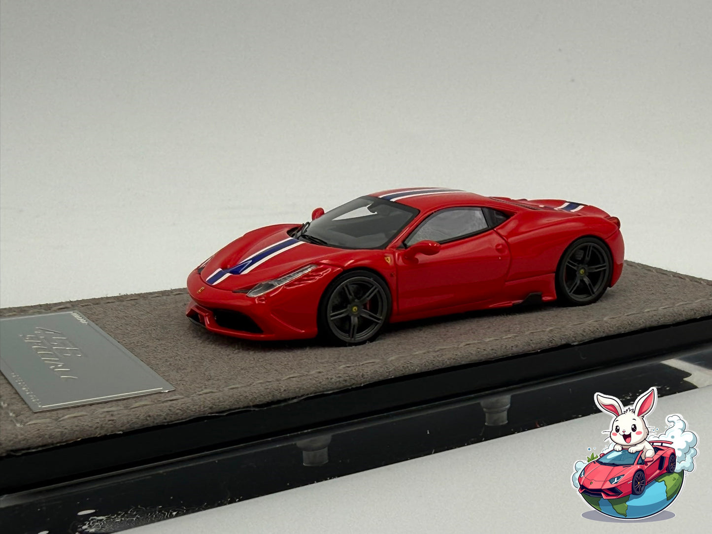 Henson & Heaven 1:64 Ferrari 458 Speciale (Launch Configuration) - Rosso Corsa