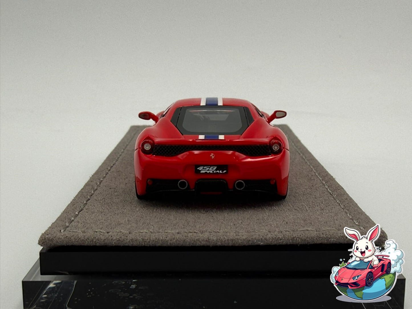 Henson & Heaven 1:64 Ferrari 458 Speciale (Launch Configuration) - Rosso Corsa