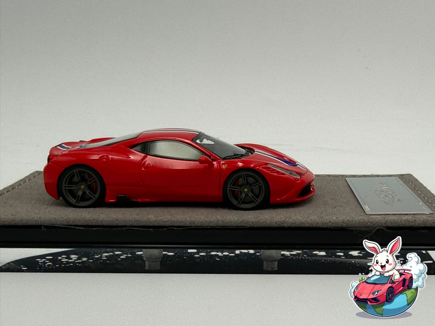 Henson & Heaven 1:64 Ferrari 458 Speciale (Launch Configuration) - Rosso Corsa