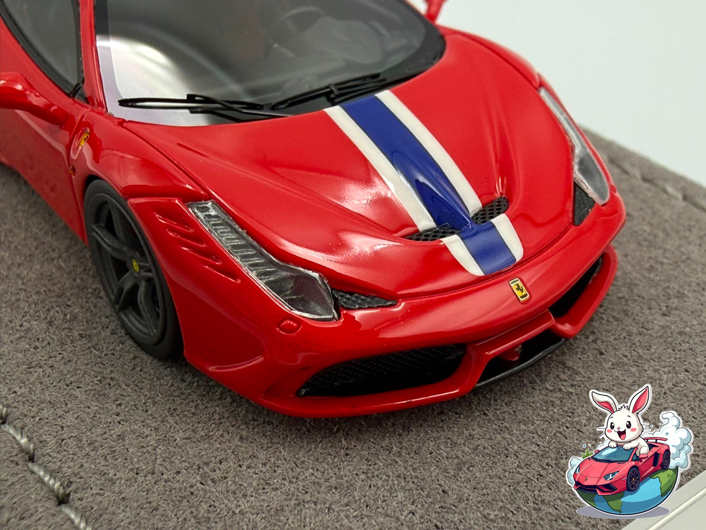 Henson & Heaven 1:64 Ferrari 458 Speciale (Launch Configuration) - Rosso Corsa