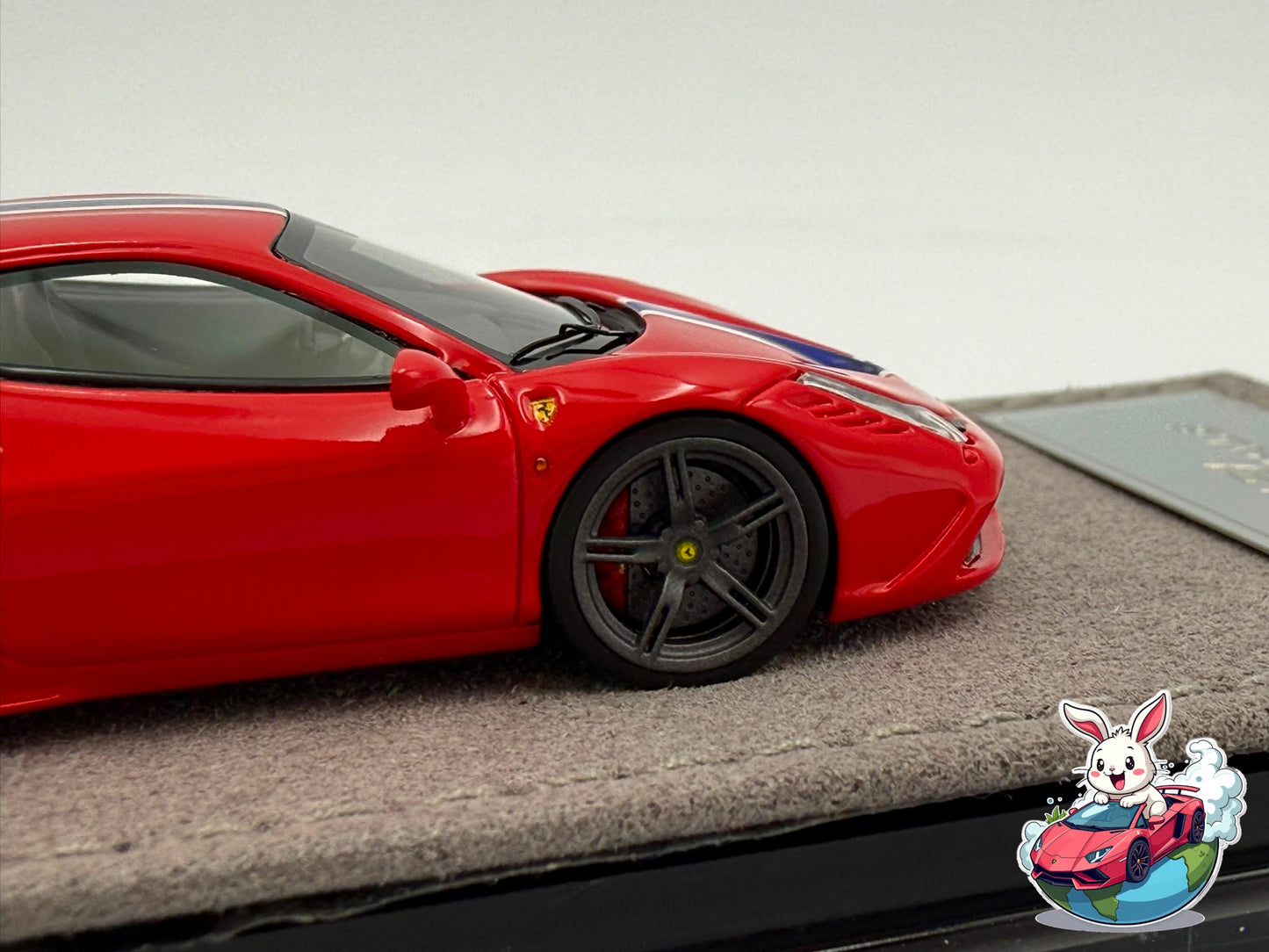 Henson & Heaven 1:64 Ferrari 458 Speciale (Launch Configuration) - Rosso Corsa