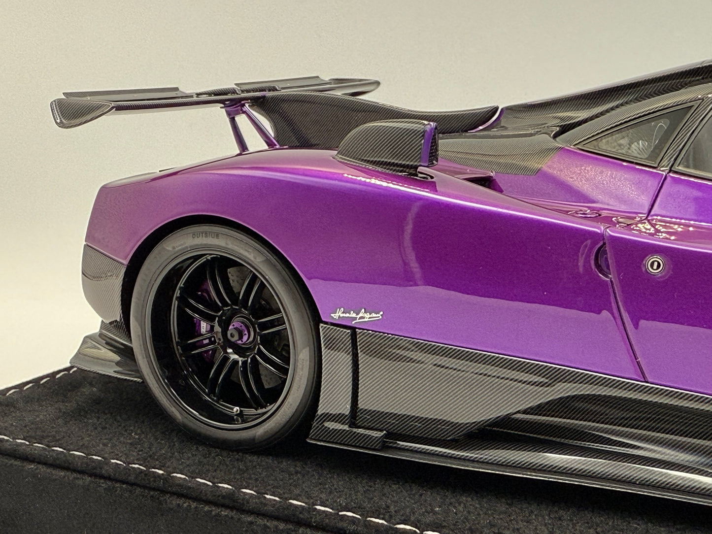 Henson & Heaven 1:18 Pagani Zonda 760 LH
