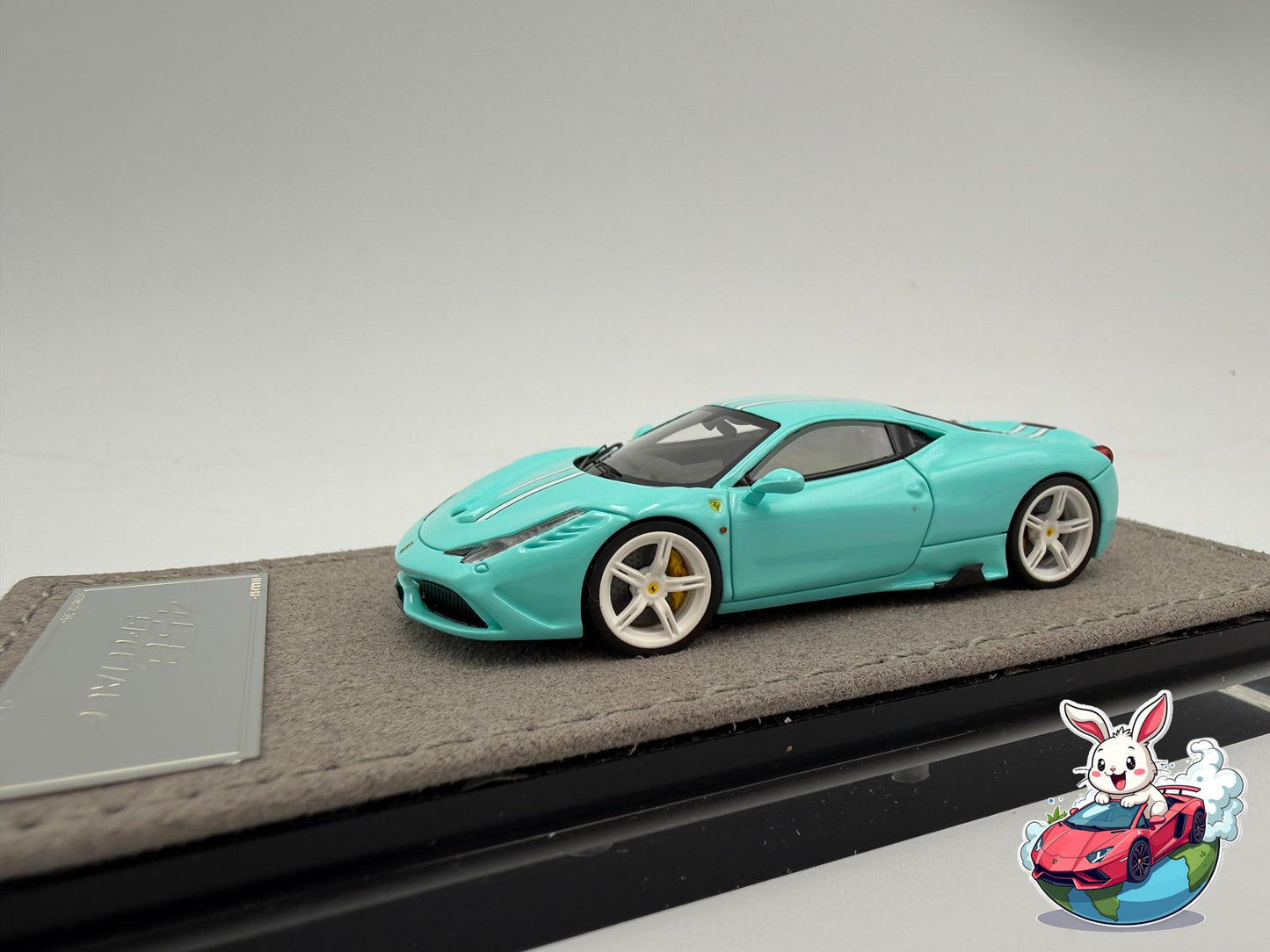 Henson & Heaven 1:64 Ferrari 458 Speciale (Tiffany Blue)