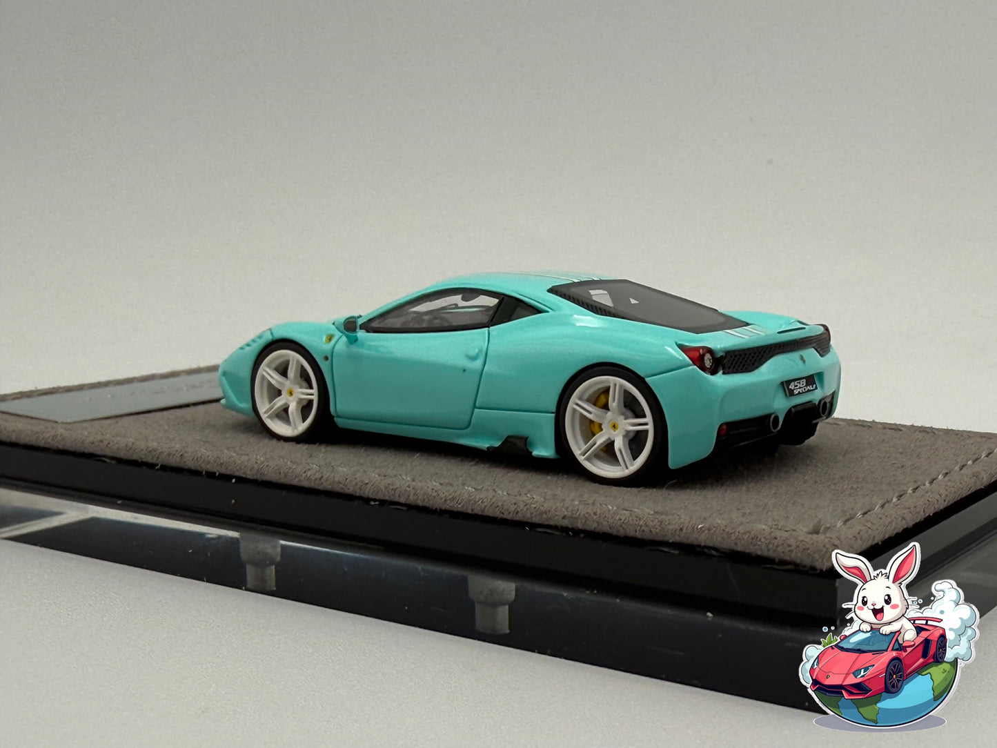 Henson & Heaven 1:64 Ferrari 458 Speciale (Tiffany Blue)