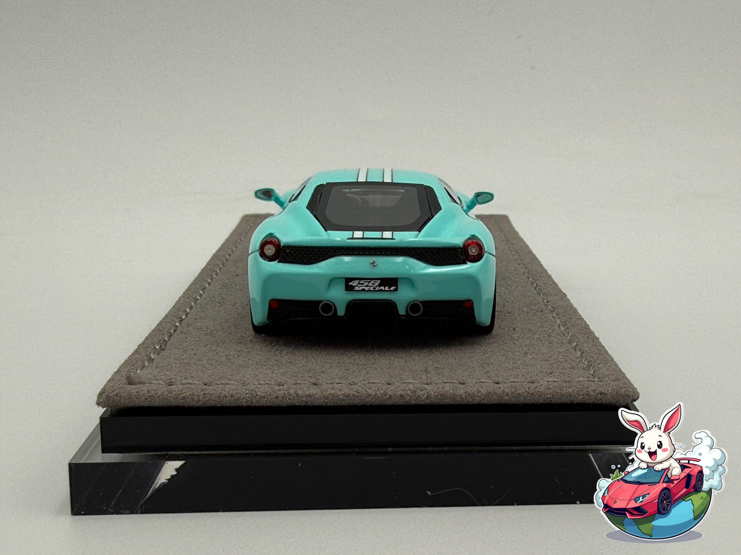 Henson & Heaven 1:64 Ferrari 458 Speciale (Tiffany Blue)