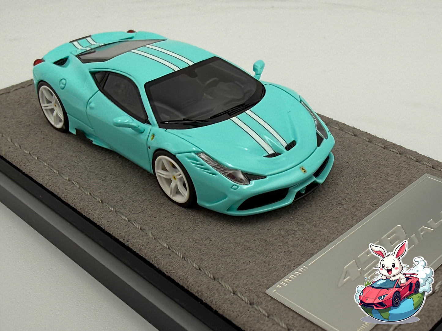 Henson & Heaven 1:64 Ferrari 458 Speciale (Tiffany Blue)