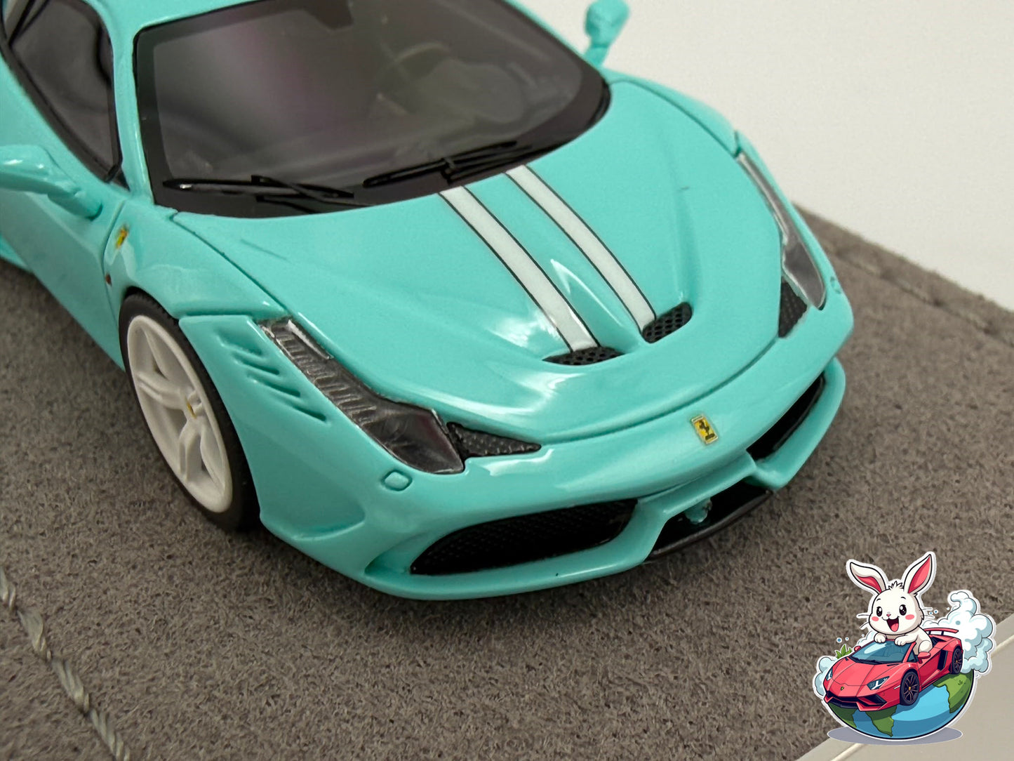 Henson & Heaven 1:64 Ferrari 458 Speciale (Tiffany Blue)