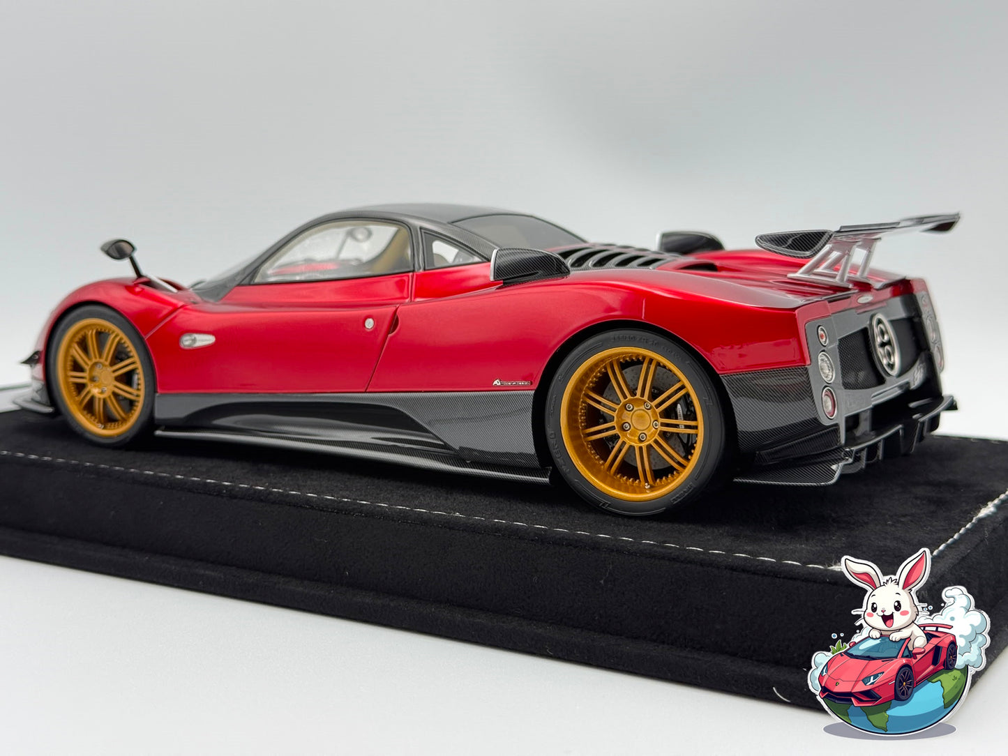 Henson & Heaven 1:18 Pagani Zonda F Hard-Top (Metallic Red/Gold Wheels)