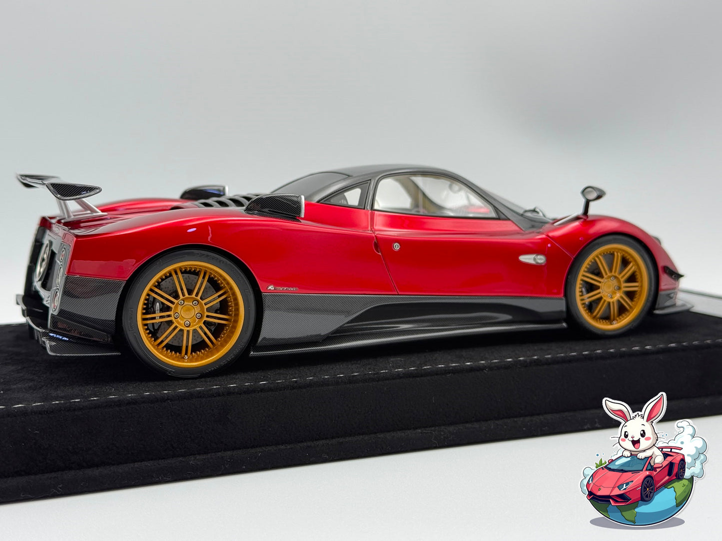 Henson & Heaven 1:18 Pagani Zonda F Hard-Top (Metallic Red/Gold Wheels)
