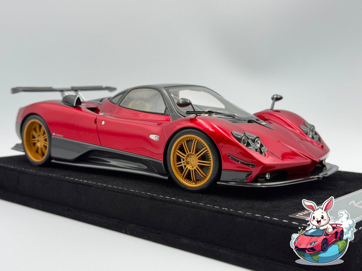 Henson & Heaven 1:18 Pagani Zonda F Hard-Top (Metallic Red/Gold Wheels)