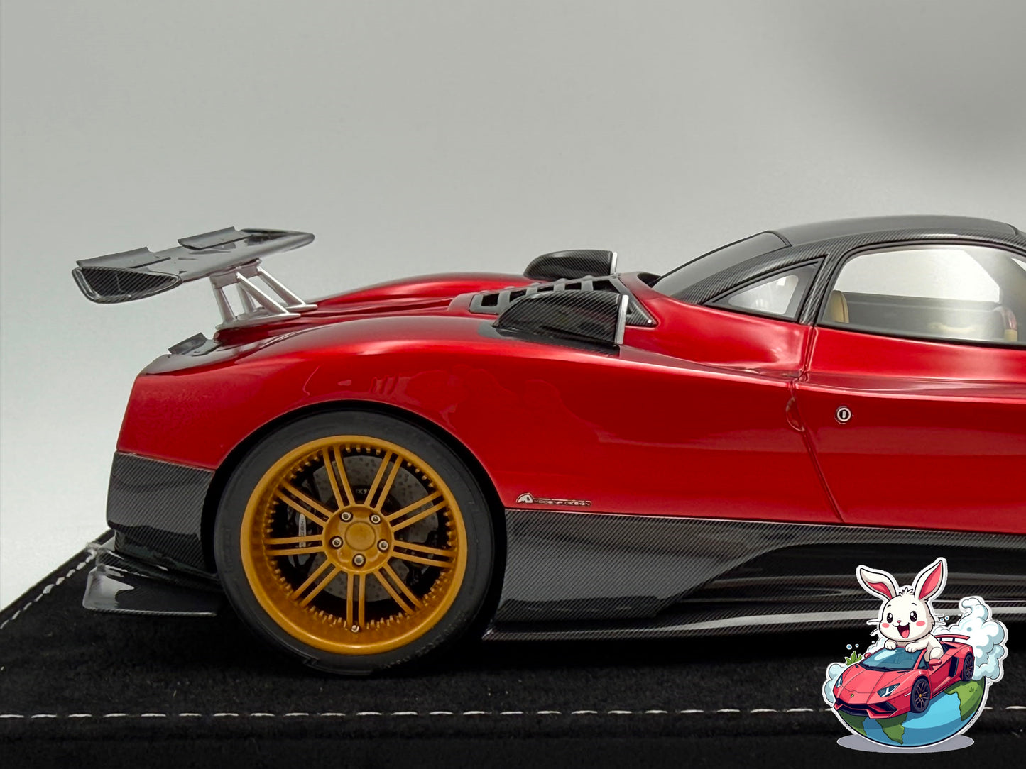 Henson & Heaven 1:18 Pagani Zonda F Hard-Top (Metallic Red/Gold Wheels)