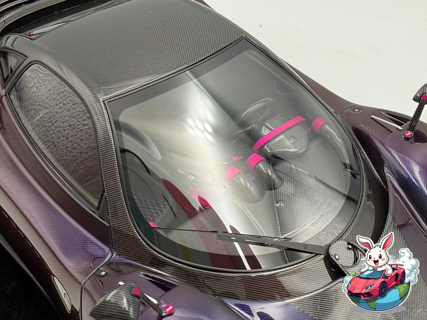 Henson & Heaven 1:18 Pagani Zonda F Hard-Top (Carbon Chameleon)