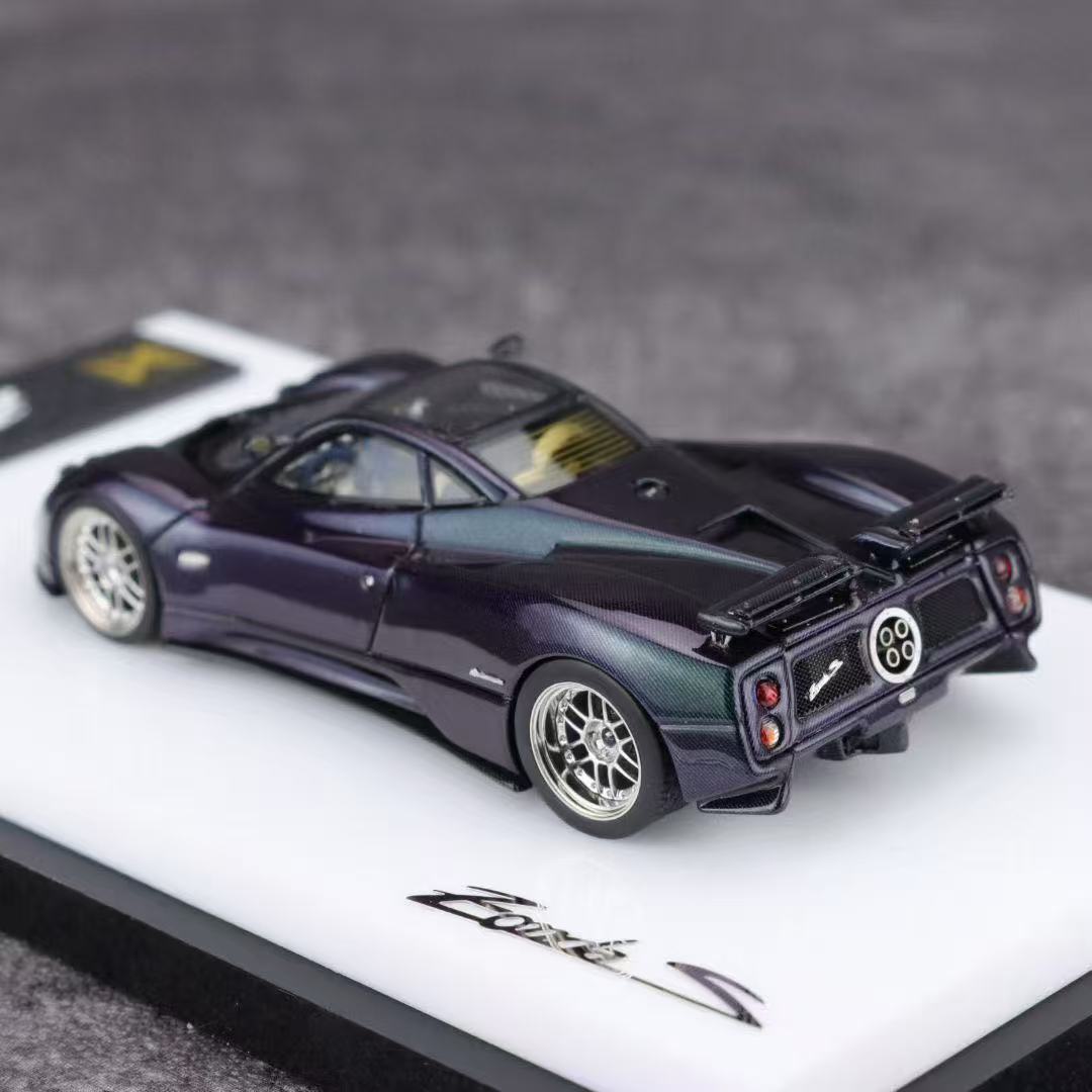 DMY 1:64 Pagani Zonda S (Chameleon)