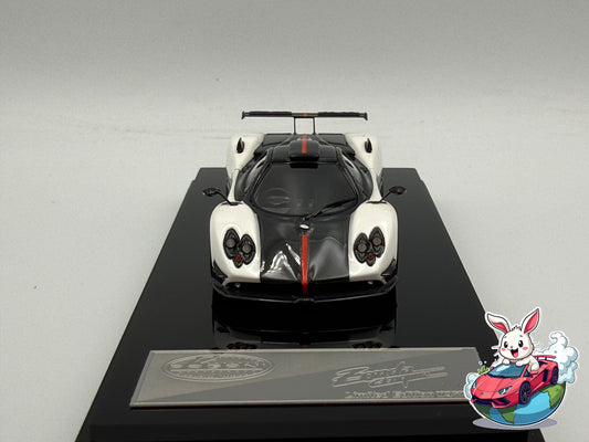 Sakura Model 1:64 Pagani Zonda Cinque (White/Red) ‘RHD’