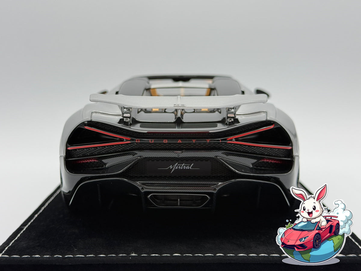 Henson & Heaven 1:18 Bugatti Mistral W16 - Titanium Silver