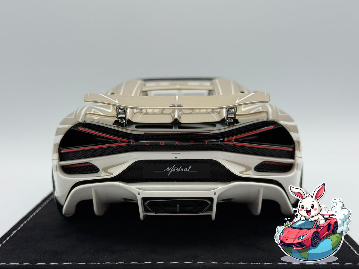Henson & Heaven 1:18 Bugatti Mistral W16 - Le Pearl Rare