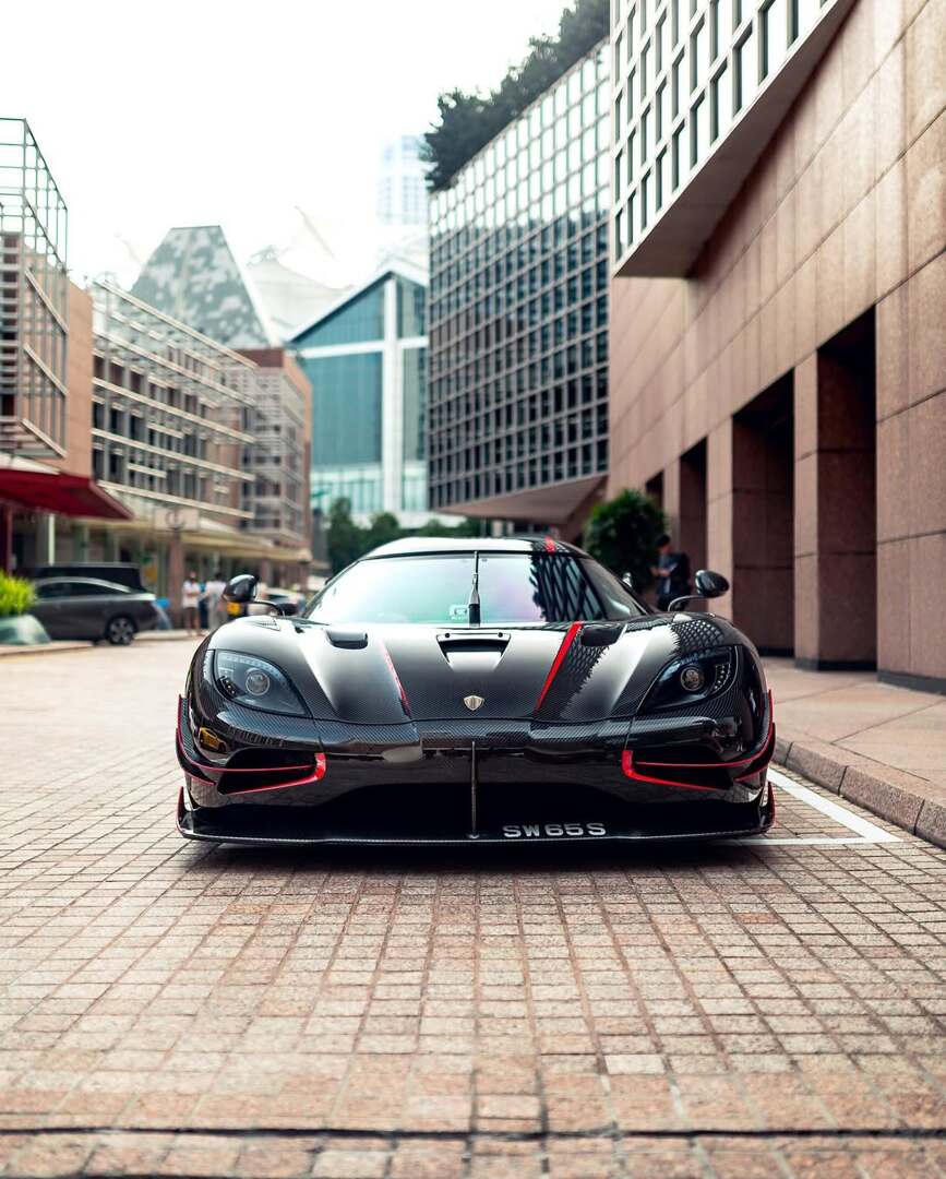 VMB x Miniature Planet 1:18 Koenigsegg Agera RS 'Genesis'