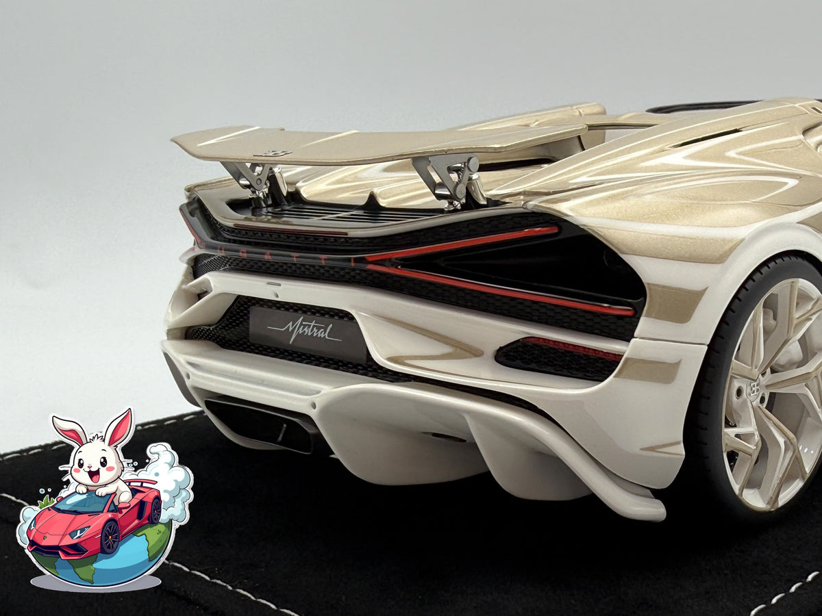 Henson & Heaven 1:18 Bugatti Mistral W16 - Le Pearl Rare