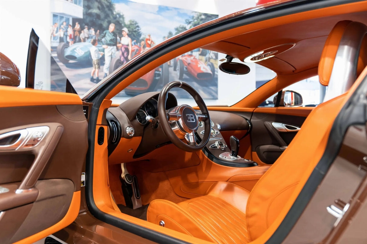 PREORDER VMB x Miniature Planet 1:18 Bugatti Veyron Super Sport (Brown Carbon Fiber)