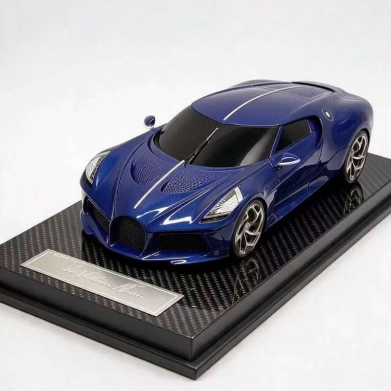 PREORDER CE CUSTOM EDITION 1:18 Bugatti La Voiture Noire