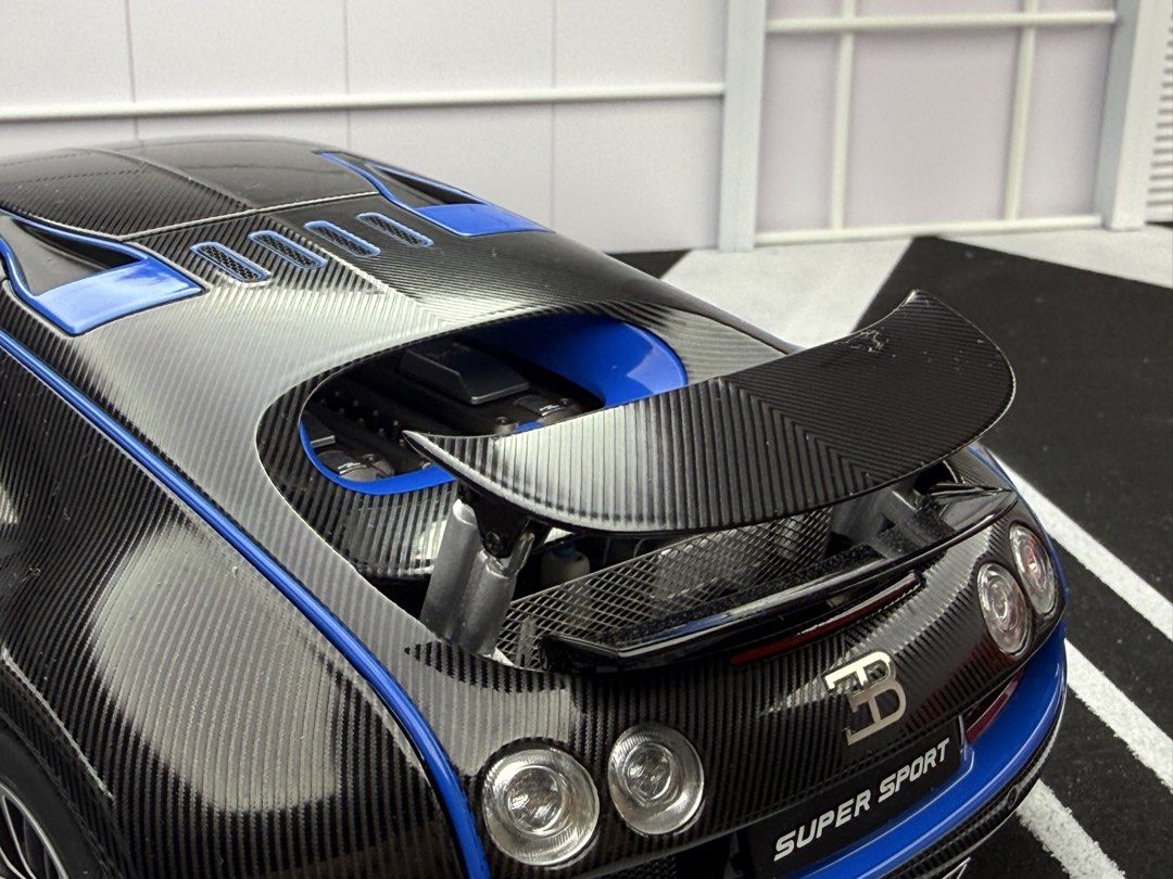 AUTOart 1:18 Bugatti Veyron Super Sport 'Edition Merveilleux'