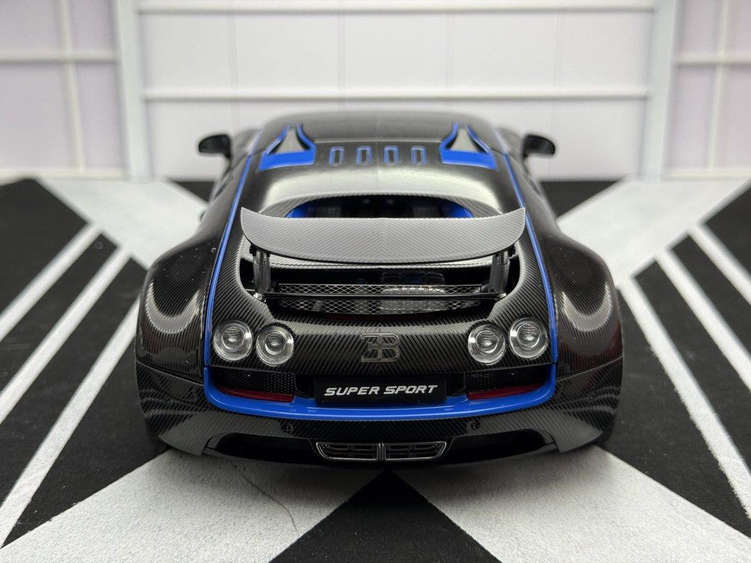 AUTOart 1:18 Bugatti Veyron Super Sport 'Edition Merveilleux'