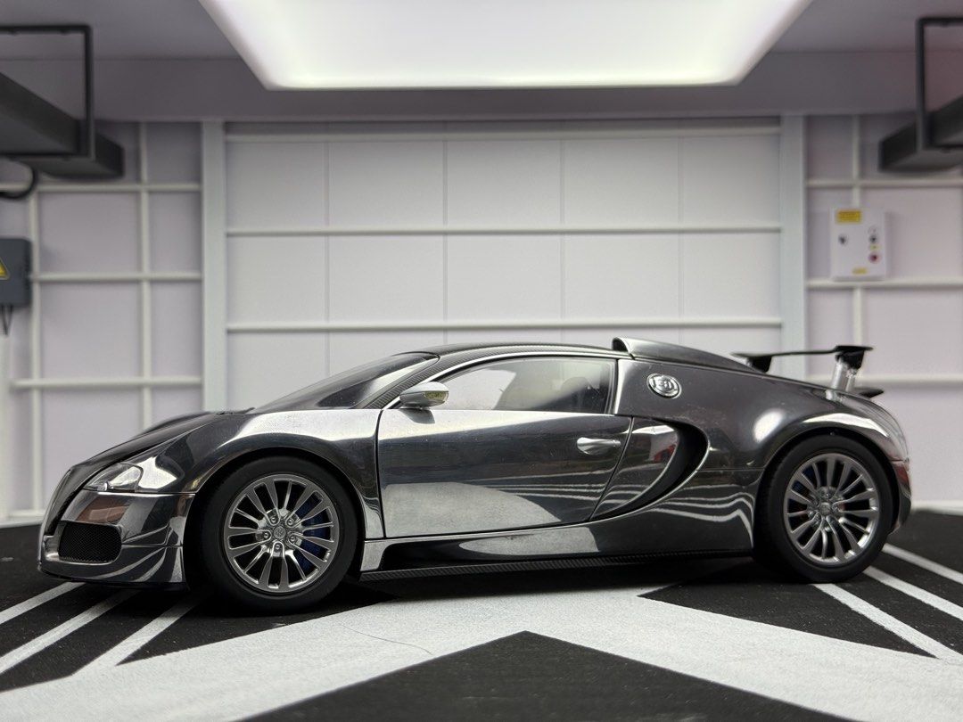 AUTOart 1:18 Bugatti Veyron 16.4 'Pur Sang'