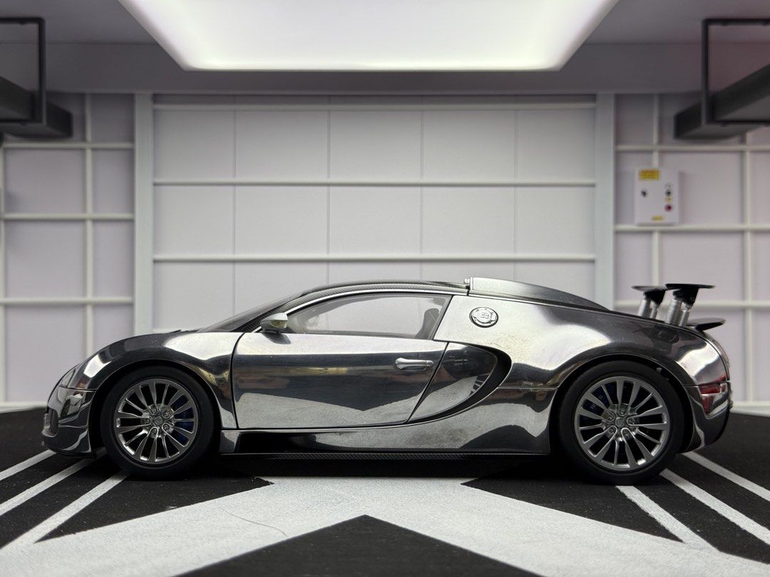AUTOart 1:18 Bugatti Veyron 16.4 'Pur Sang'
