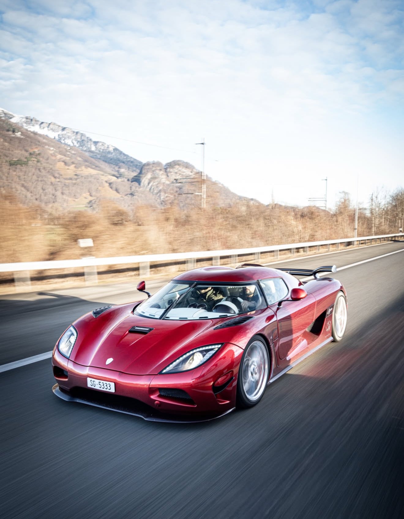 PREORDER VMB x Miniature Planet 1:18 Koenigsegg Agera R (Candy Red)
