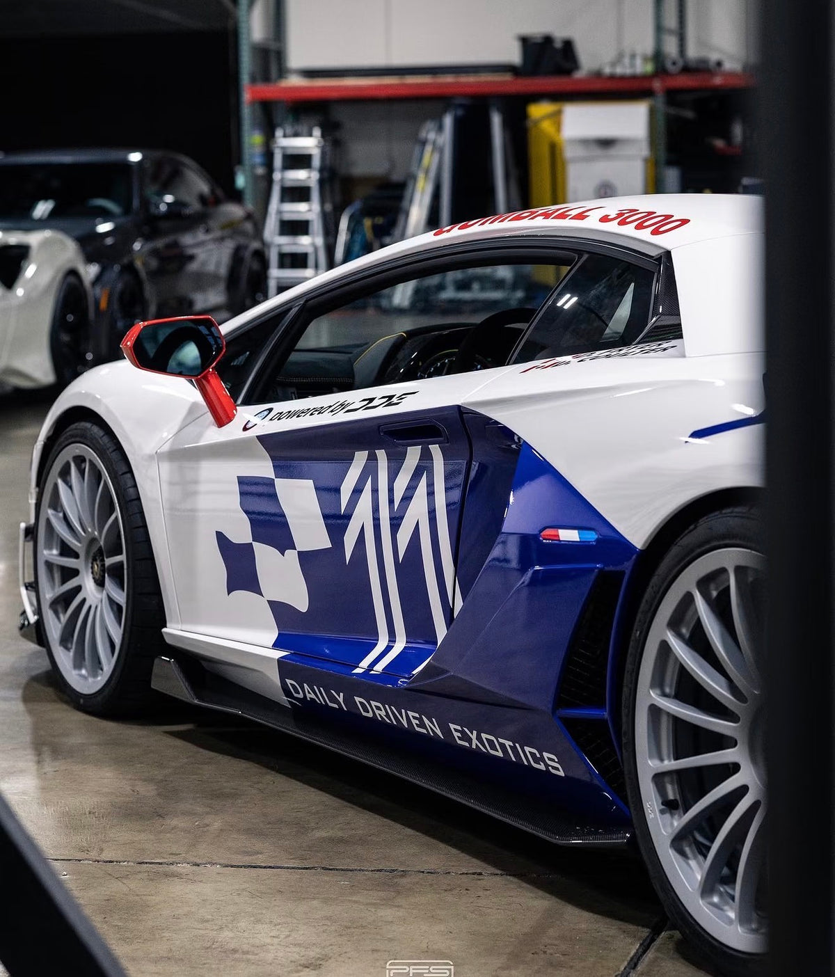 PREORDER 1:18 Lamborghini Aventador SVJ ‘DDE - Fina Livery’