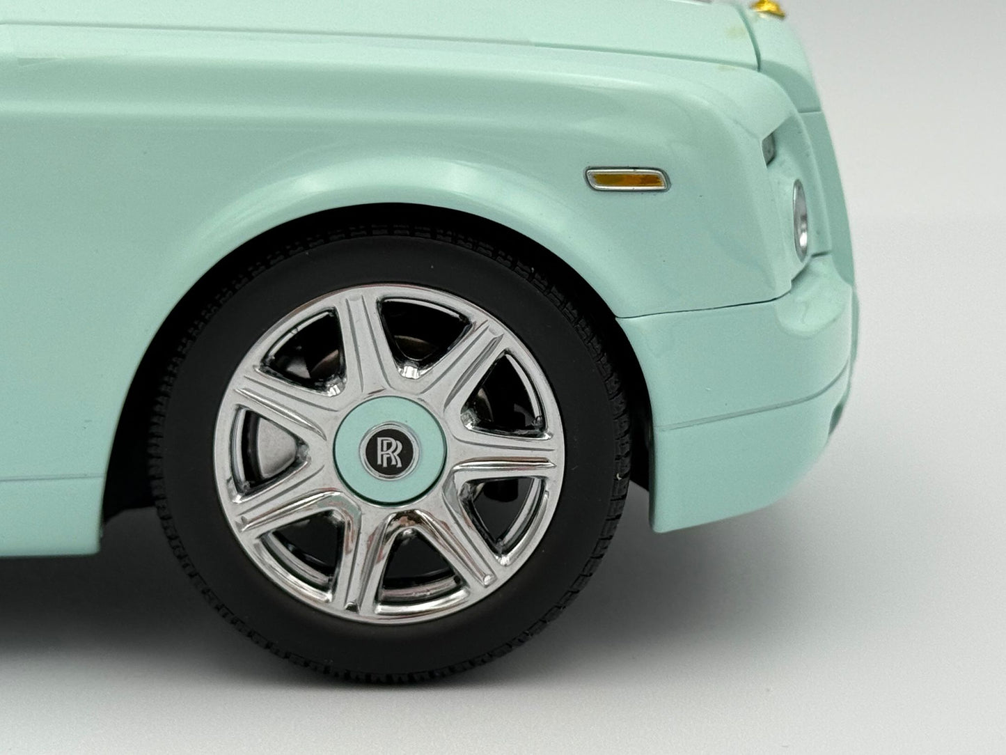 Kyosho 1:18 Rolls-Royce Phantom Coupe (Turquoise)
