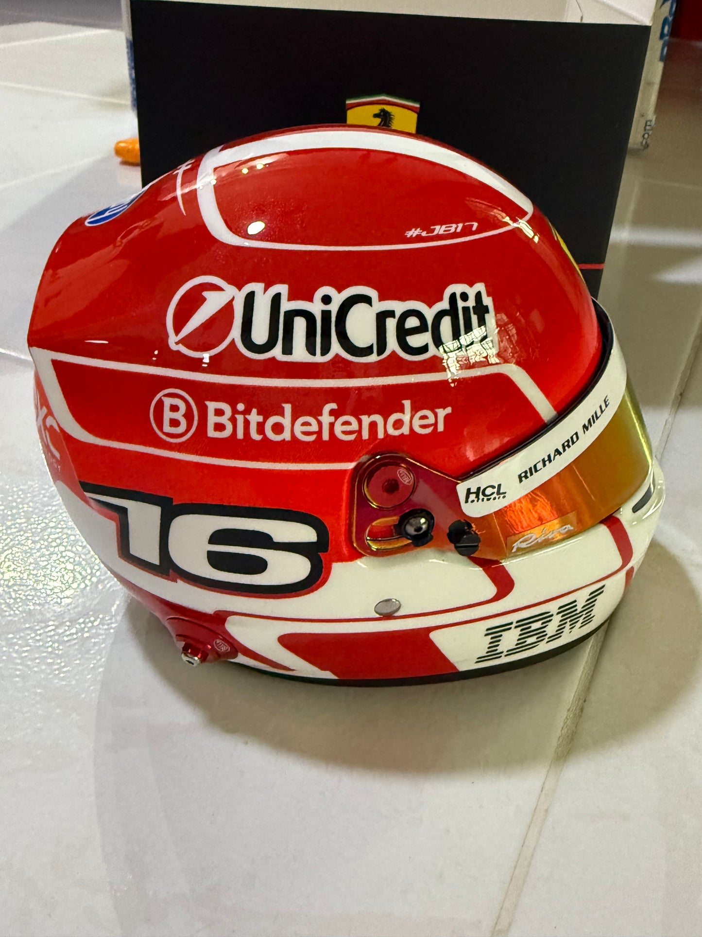 BELL 1:2 Mini Helmet Season 2025 - Charles Leclerc