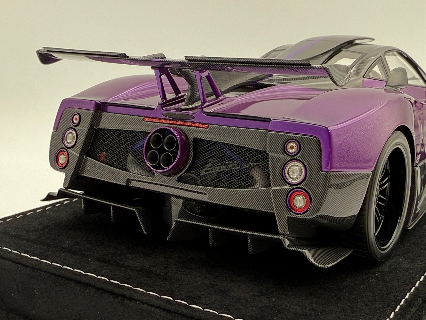 Henson & Heaven 1:18 Pagani Zonda 760 LH
