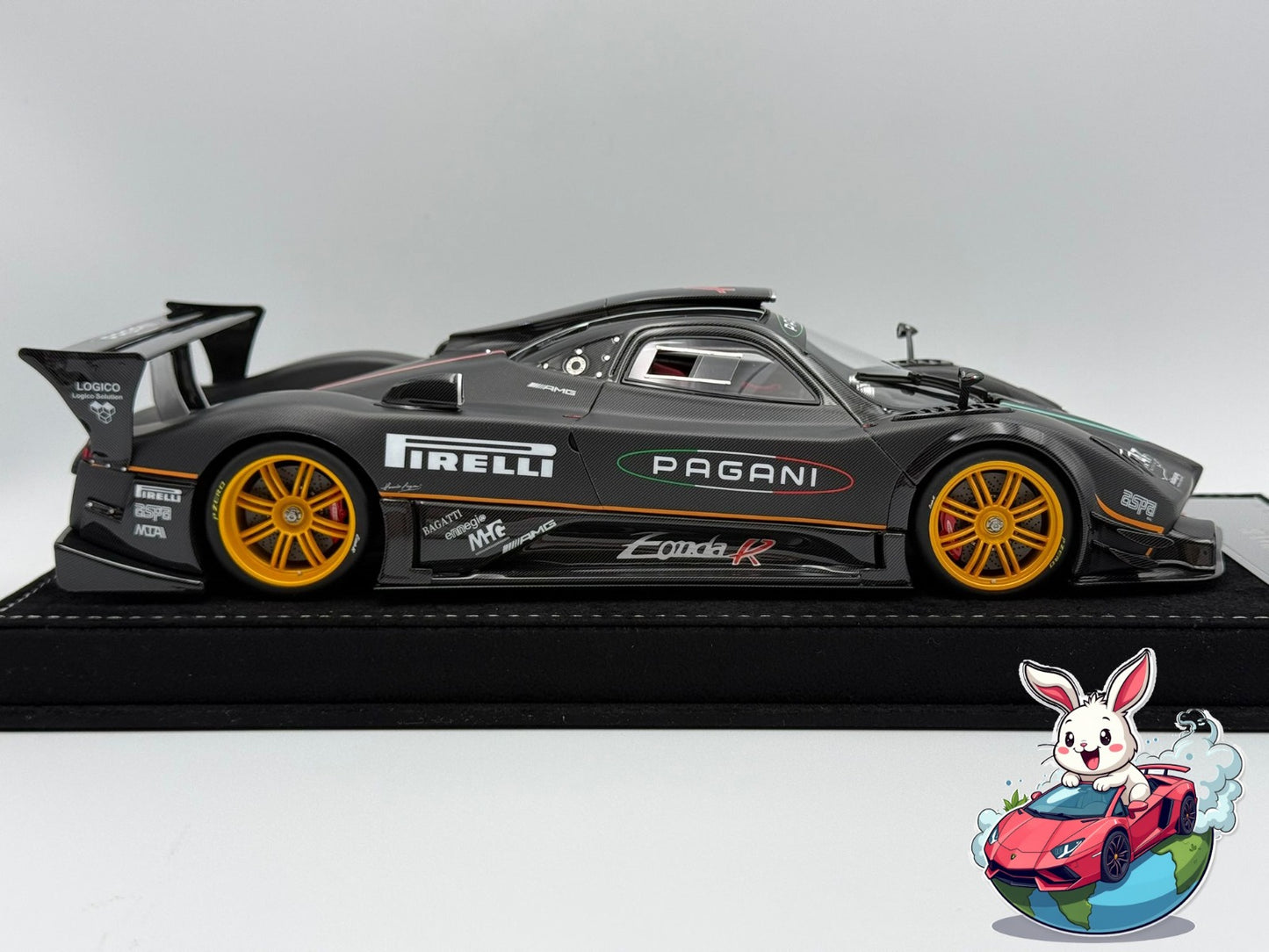 Henson & Heaven 1:18 Pagani Zonda R 'Nurburgring Record'