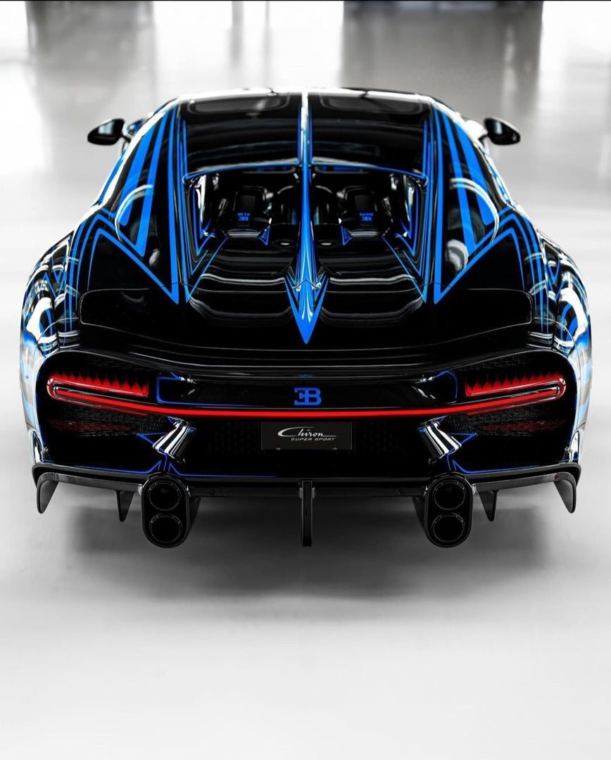 PRE-ORDER HH Model x Miniature Planet 1:18 Bugatti Chiron Super Sport 'Coup de Foudre' (Exclusive Model) - Black/Blue