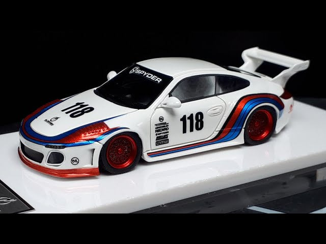 Fuelme Models 1:64 OLD & NEW Porsche 997 Martini