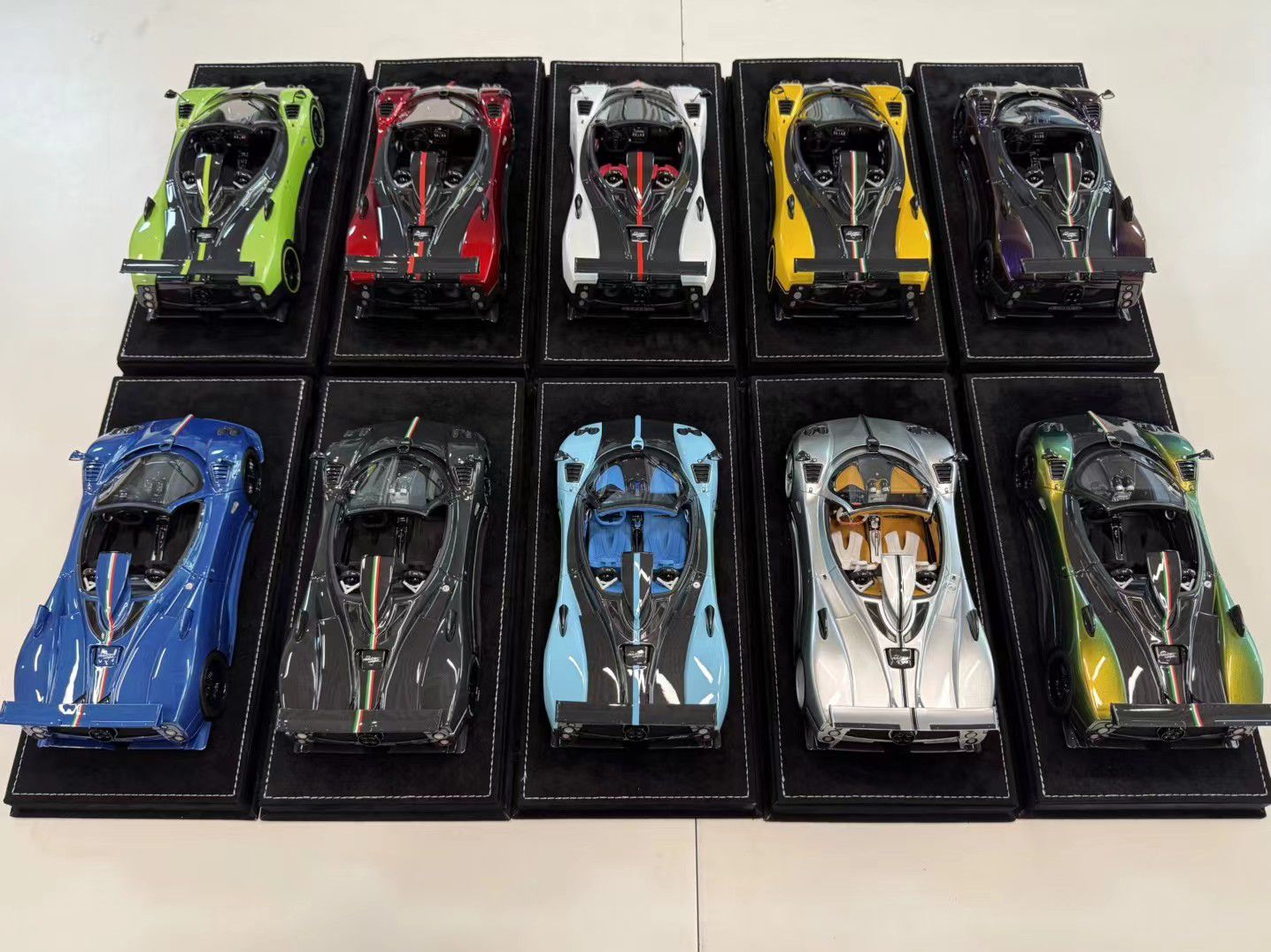 PREORDER Henson & Heaven 1:18 Pagani Zonda Cinque