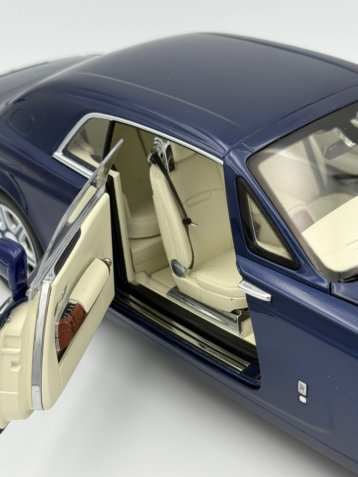 Kyosho 1:18 Rolls-Royce Phantom Coupe (Blue Metallic)