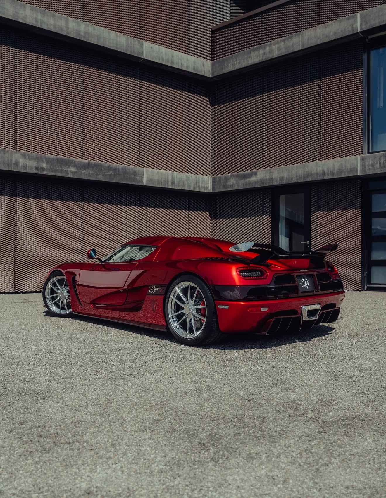 PREORDER VMB x Miniature Planet 1:18 Koenigsegg Agera R (Candy Red)