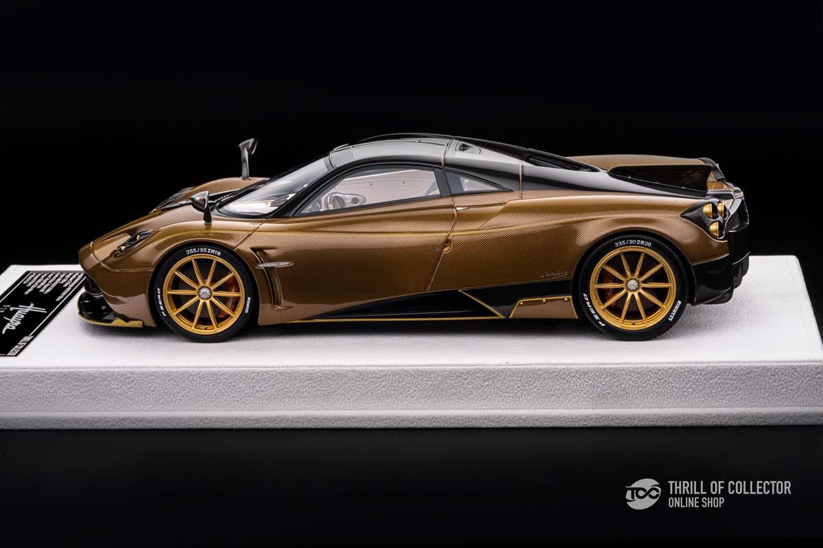 Thrill of Collector x FuelMe 1:18 Pagani Huayra Dinastia (Brown)