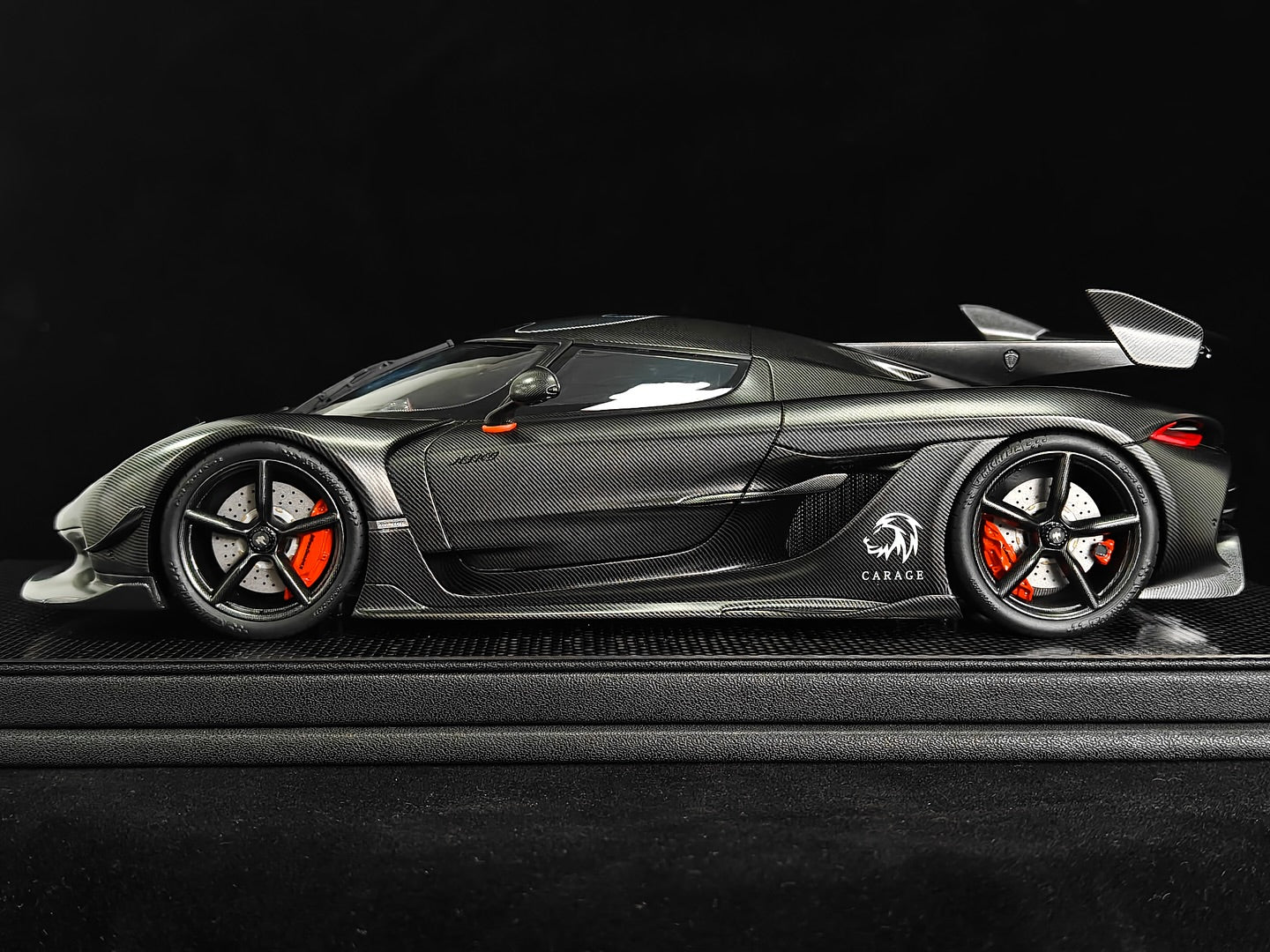 Frontiart 1:18 Koenigsegg Jesko (Exposed Carbon)