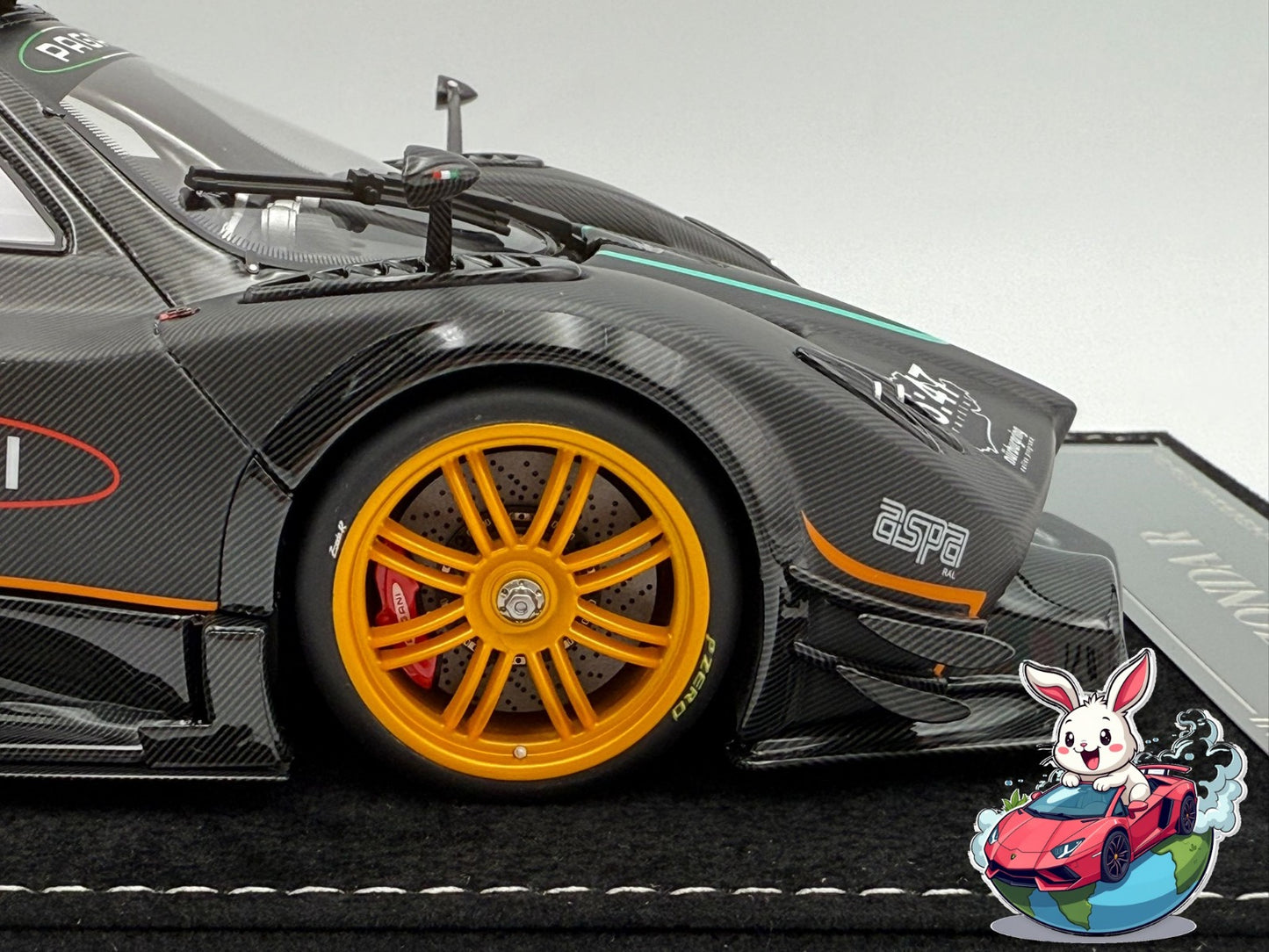 Henson & Heaven 1:18 Pagani Zonda R 'Nurburgring Record'