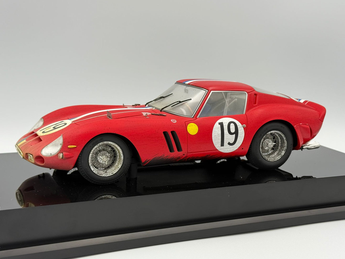 Amalgam 1:18 Ferrari 250 GTO 'Race Weathered'
