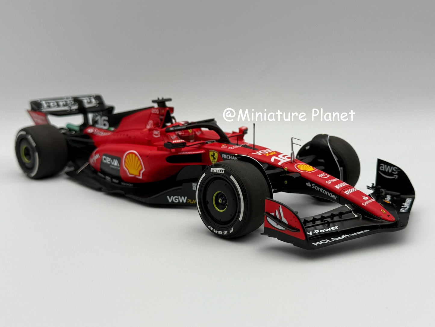 BBR 1:18 Ferrari SF-23 GP Singapore Marina Bay 2023