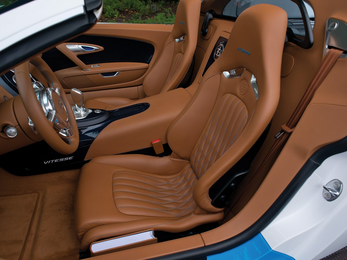PREORDER 1:18 Bugatti Veyron 16.4 Grand Sport Vitesse 'Le Ciel Californien'