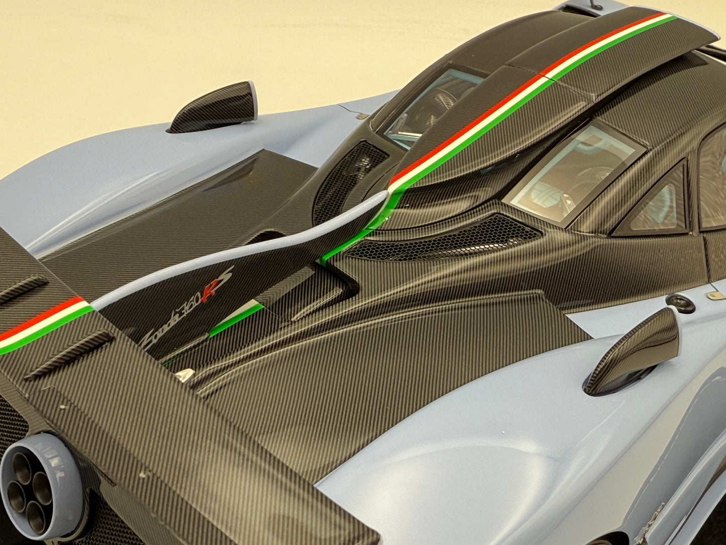 Henson & Heaven 1:18 Pagani Zonda 760RS (Baby Blue)