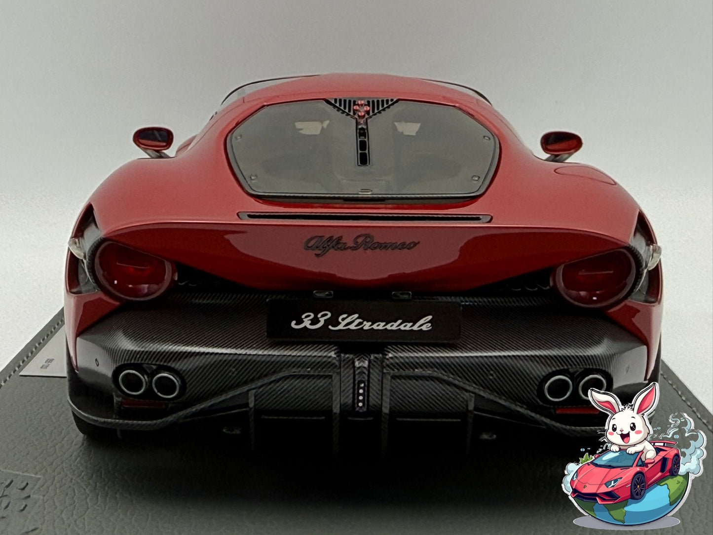 BBR 1:18 Alfa Romeo 33 Stradale (Rosso Alfa)