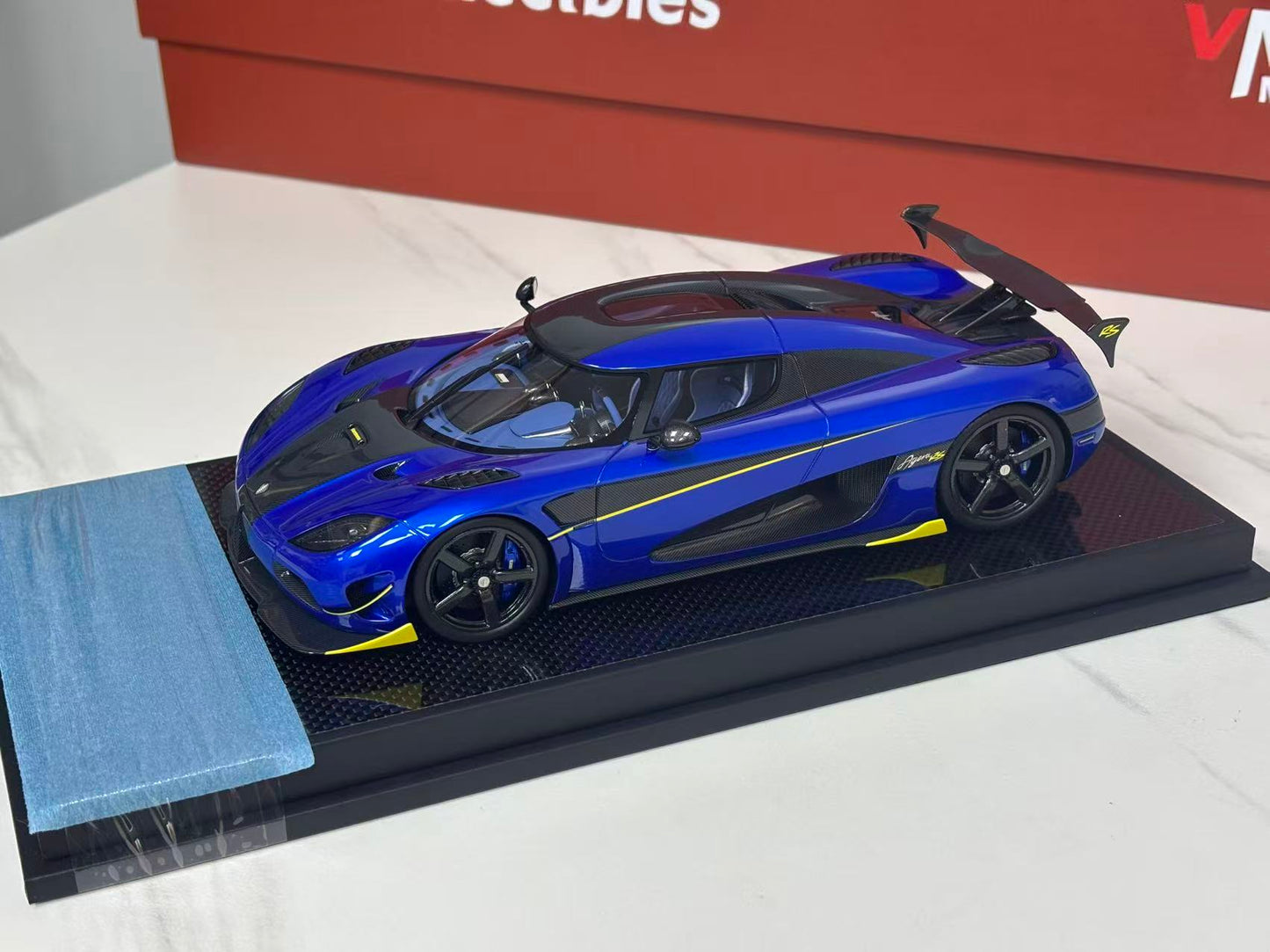 PREORDER VMB 1:18 Koenigsegg Agera RS 'Taiwan Blue'