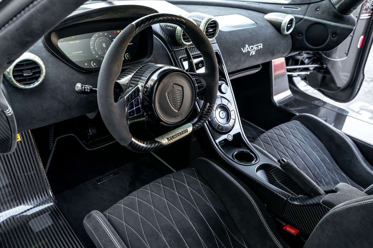 PREORDER VMB x Miniature Planet 1:18 Koenigsegg Agera RS Final Edition - Vader